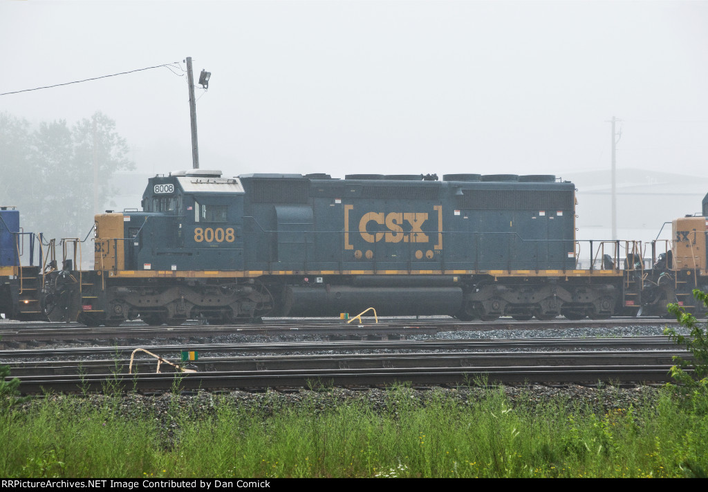 CSXT 8008